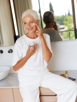 AHAVA Halobacteria -Brown Technies Magasin ahava halobacteria masque de nuit renovateur effet lifting 3