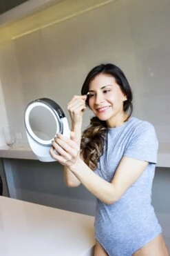 BEURER BS 49 -Brown Technies Magasin beurer bs 49 miroir de maquillage avec eclairage led 5