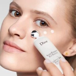 DIOR Capture Totale Super Sérum Contour Des Yeux 10 DIOR Capture Totale Super Sérum Contour Des Yeux -Brown Technies Magasin dior capture totale super serum contour des yeux super serum contour des yeux soin regard anti age global 2