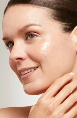 Elemis Clarifying Serum -Brown Technies Magasin elemis clarifying serum serum pour peaux grasses et a problemes 2