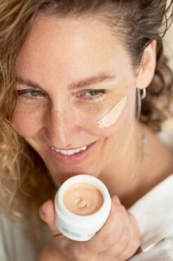 Ere Perez Wild Tomato 6 Ere Perez Wild Tomato -Brown Technies Magasin ere perez wild tomato creme riche nourrissante 1