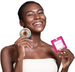 FOREO UFO™ Shimmer Freak 10 FOREO UFO™ Shimmer Freak -Brown Technies Magasin foreo ufo shimmer freak masque illuminateur anti cernes noirs 3