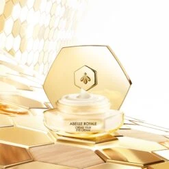 GUERLAIN Abeille Royale Multi-Wrinkle Minimizer Eye Cream -Brown Technies Magasin guerlain abeille royale multi wrinkle minimizer eye cream creme yeux anti rides 3
