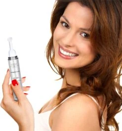 Kleem Organics Firming Eye Cream -Brown Technies Magasin kleem organics firming eye cream creme illuminatrice yeux anti poches et anti cernes 2