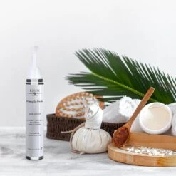 Kleem Organics Firming Eye Cream -Brown Technies Magasin kleem organics firming eye cream creme illuminatrice yeux anti poches et anti cernes 3