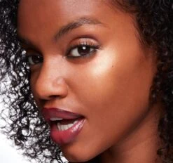 MAC Cosmetics Step Bright Up Extra Dimension Skinfinish Hypnotizing Holiday -Brown Technies Magasin mac cosmetics step bright up extra dimension skinfinish hypnotizing holiday palette denlumineurs 2