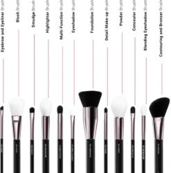 Notino Master Collection F04 Blush Brush 5 Notino Master Collection F04 Blush Brush -Brown Technies Magasin notino master collection f04 blush brush pinceau blush 1