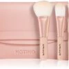 Notino Pastel Collection Travel Brush Set With Pouch 1 Notino Pastel Collection Travel Brush Set With Pouch -Brown Technies Magasin notino pastel collection travel brush set with pouch pochette de voyage avec pinceaux