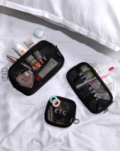 Notino Travel Collection Set Of Travel Cosmetic Bags -Brown Technies Magasin notino travel collection set of travel cosmetic bags ensemble de trousses de toilette de voyage 4