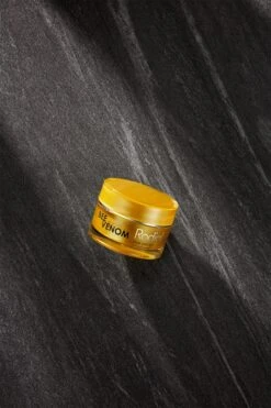 Rodial Bee Venom Eye Cream 7 Rodial Bee Venom Eye Cream -Brown Technies Magasin rodial bee venom eye cream creme yeux au venin dabeille