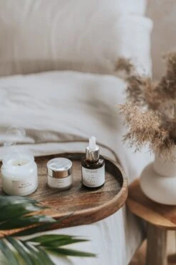 Souletto Ylang Ylang & Tonka Calming Facial Oil 18 Souletto Ylang Ylang & Tonka Calming Facial Oil -Brown Technies Magasin souletto ylang ylang tonka calming facial oil huile nourrissante visage pour la nuit 7