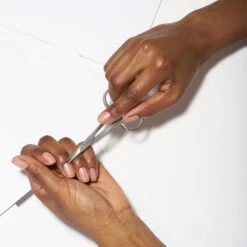 Tweezerman Professional -Brown Technies Magasin tweezerman professional ciseaux pour cuticules 3