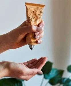 UpCircle Coffee Face Scrub Herbal Blend -Brown Technies Magasin upcircle coffee face scrub herbal blend gommage visage aux extraits de cafe 2